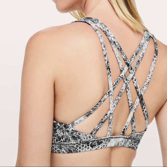 Lululemon Free to be Serene size Medium - Picture 2 of 6